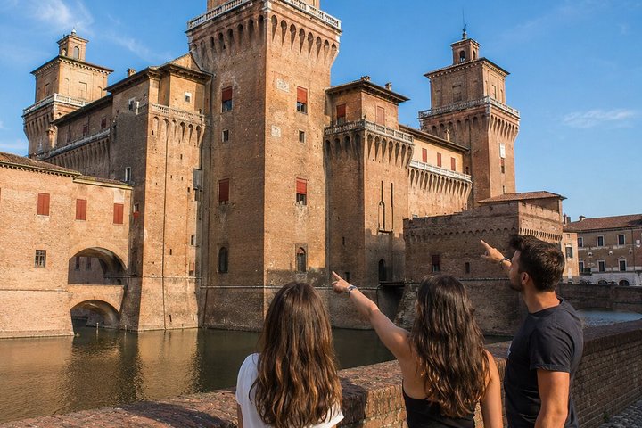 Secretos de Ferrara: Búsqueda del tesoro autoguiada y recorrido a pie