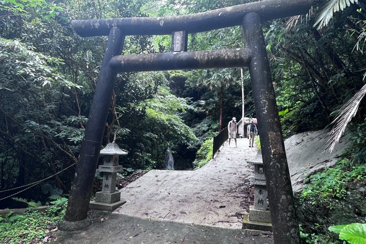 Okinawa Like a Local: Private Tour of Hidden Gems & Local Spots