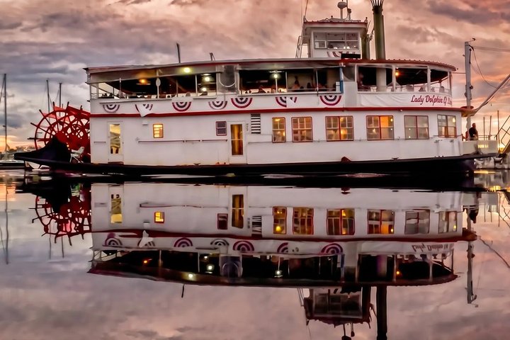 Hoteller i nærheden af Daytona Beach Dinner Cruise on the Lady Dolphin