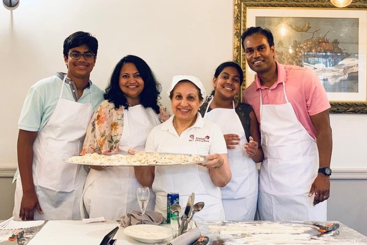 Bari: Aula de Culinária de Massa e Tiramisu com Vinho pela Cooking Italy
