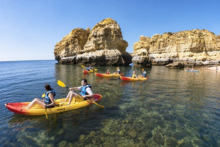 Albufeira : Grotte marine e spiagge nascoste Tour guidato in kayak