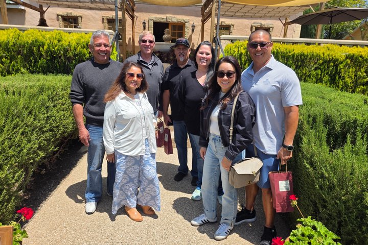 Excursão vinícola com tudo incluído para grupos pequenos em Solvang Santa Ynez Valley