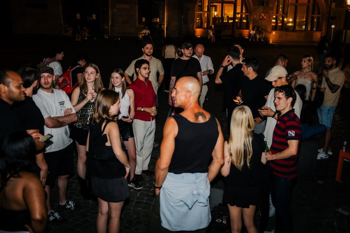 Düsseldorf Social Night Out : 4 bars, Welcome Shots et entrée au club