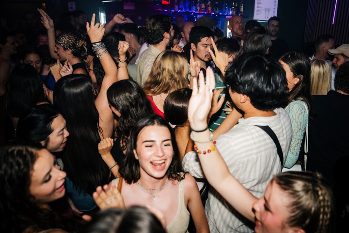 Düsseldorf Social Night Out : 4 bars, Welcome Shots et entrée au club