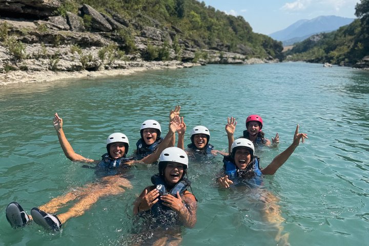Vjosa Rafting Getaway : Forsränningstur i Vjosa River, Permet