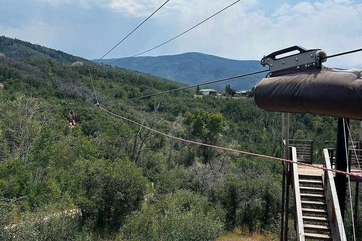 Aventura en tirolina en Steamboat Springs