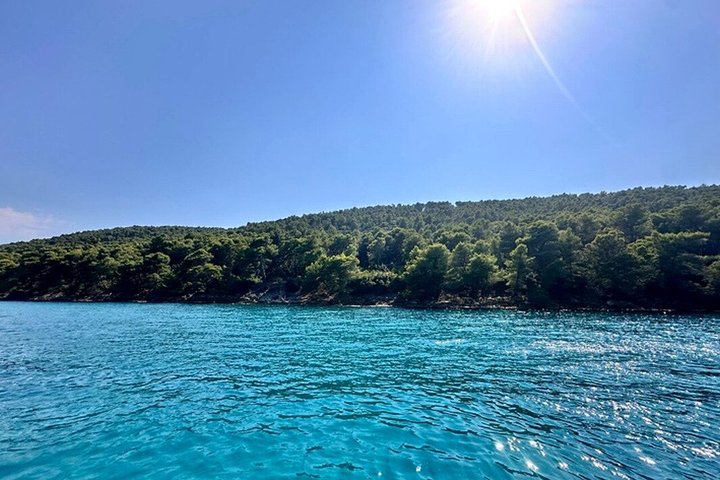 Zadar: 3 Eilanden Hopping Tour met snorkelen of zonsondergang boottocht