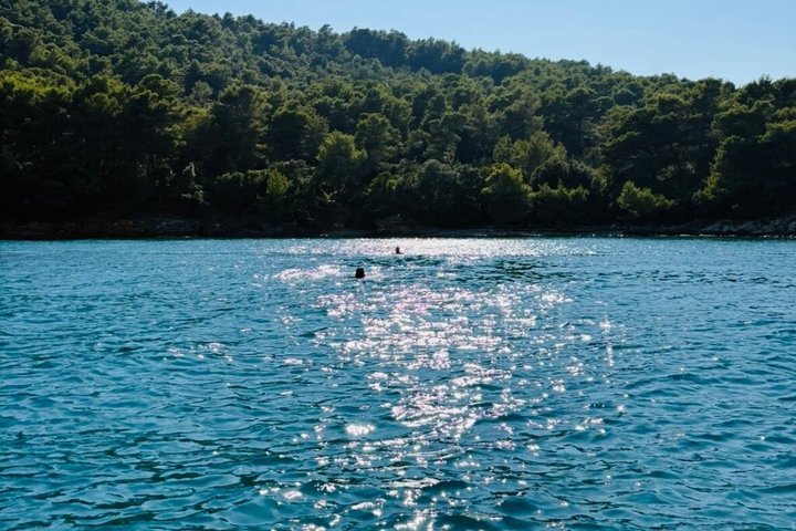 Zadar: 3 Eilanden Hopping Tour met snorkelen of zonsondergang boottocht