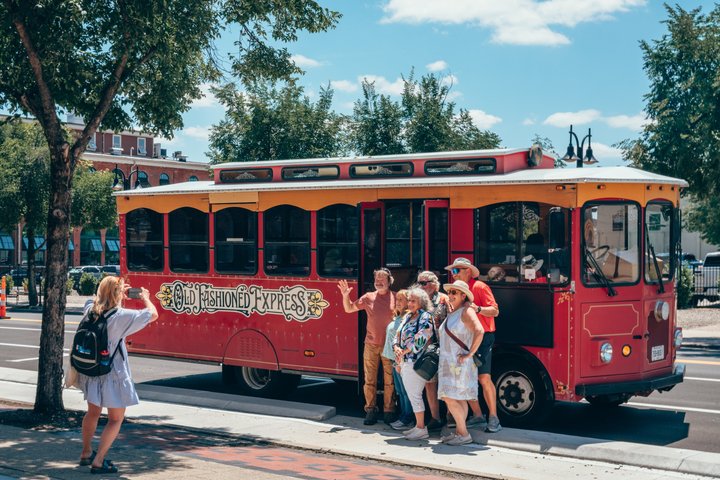 Louisville 3 - Stunde Bourbon Trolley Tour mit Destillerie & Verkostungen