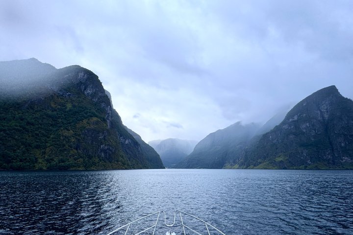 Cruzeiro de iate privado em Flåm e Gudvangen, Nærøyfjord