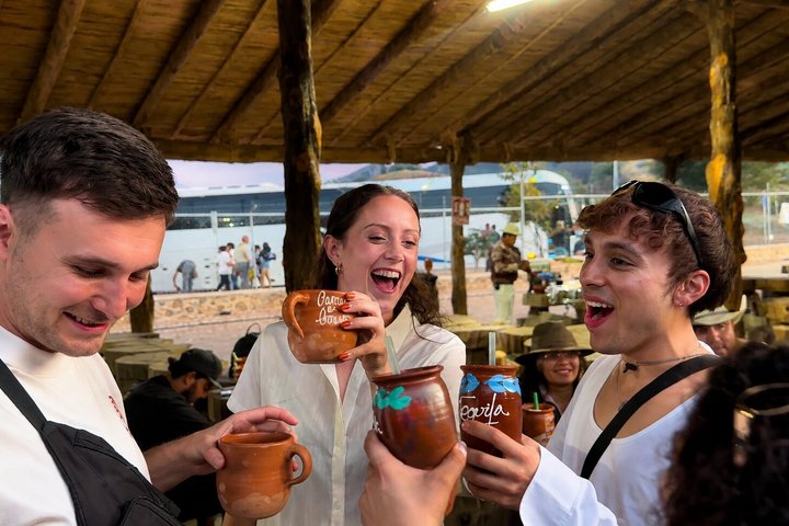 Klassieke tequilatour vanuit Guadalajara en uitgebreide cantaritos bij El Güero!