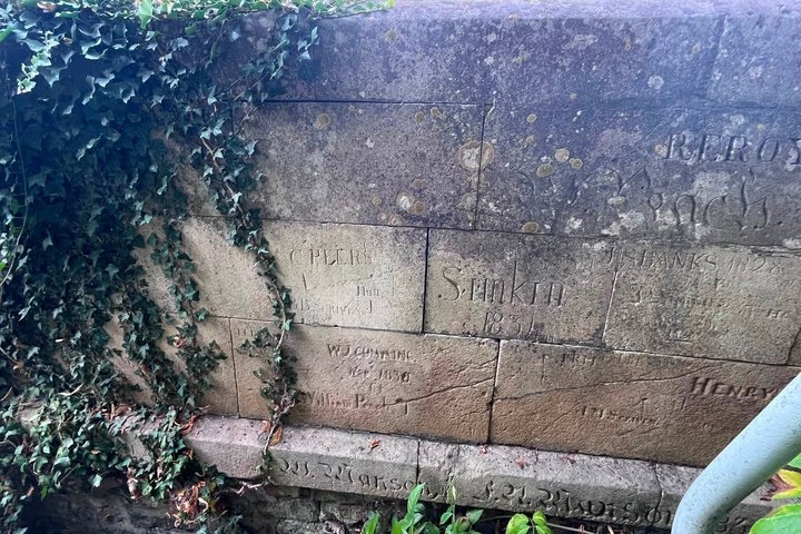 Tour Privado da História Horrível de Oakham - 'Gore e fantasmas horríveis!