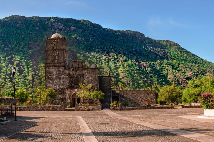 Esplora la Passeggiata al Pranzo e il Tour Storico della Missione di San Javier