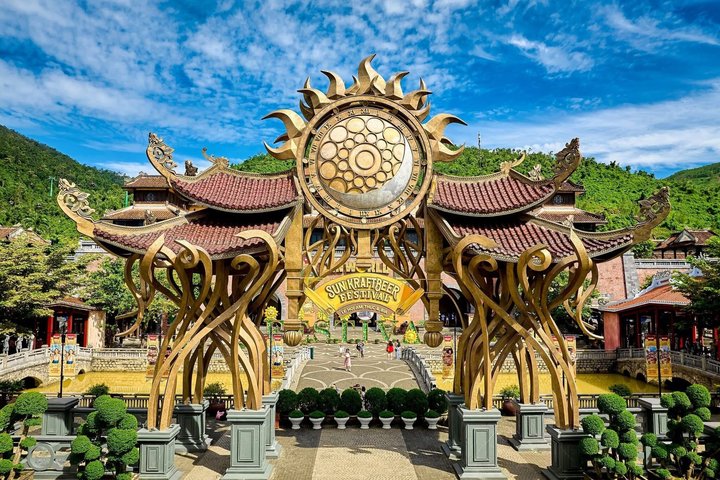 Coche privado Da Nang : Puente Dorado, Montañas de Mi Hijo & Mármol