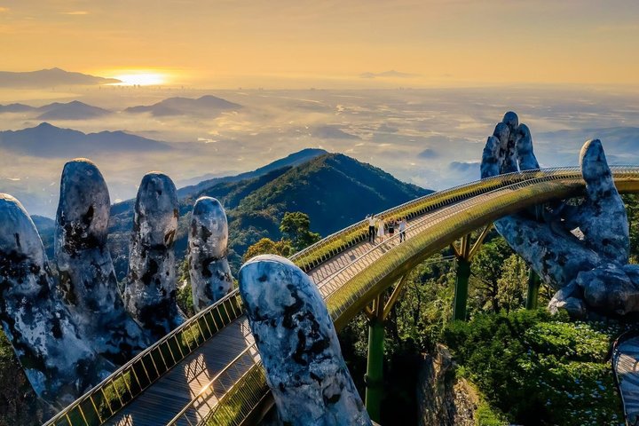 Coche privado Da Nang : Puente Dorado, Montañas de Mi Hijo & Mármol