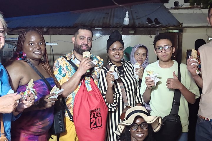 Tour a piedi serale di Stone Town con visita ai mercati alimentari