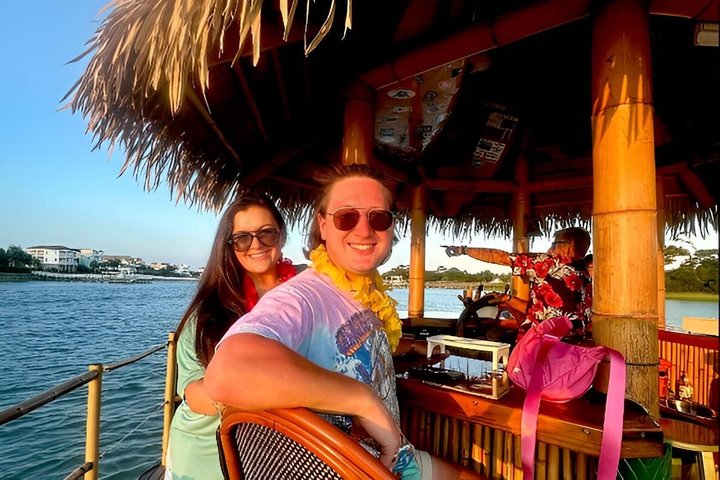 Croisière privée Tiki au coucher du soleil Aventure côtière de 1,5 heure