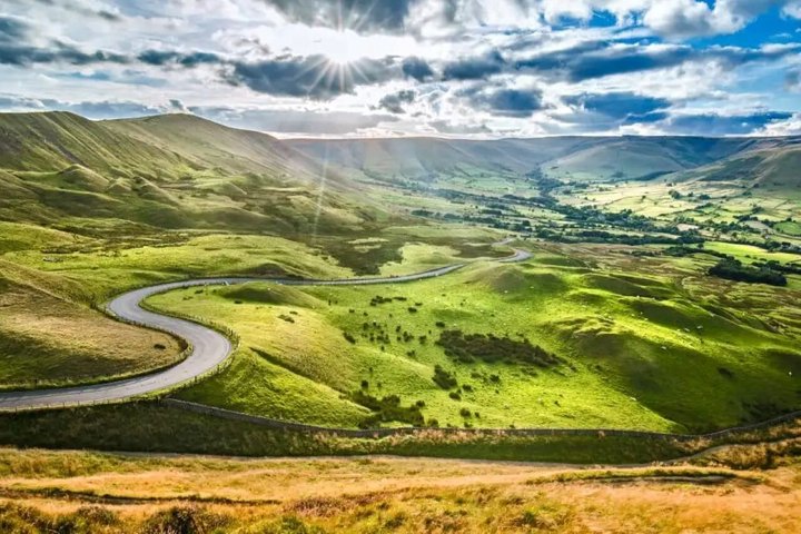 Aventura de Bicicleta em Sheffield - Explore a Cidade ou Paisagens Famosas