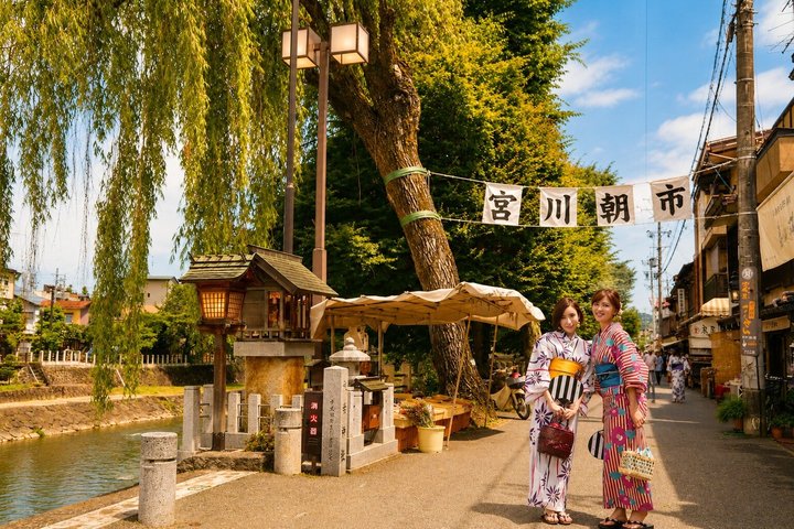 Shirakawago & Takayama busstur från Nagoya w / valfri lunch