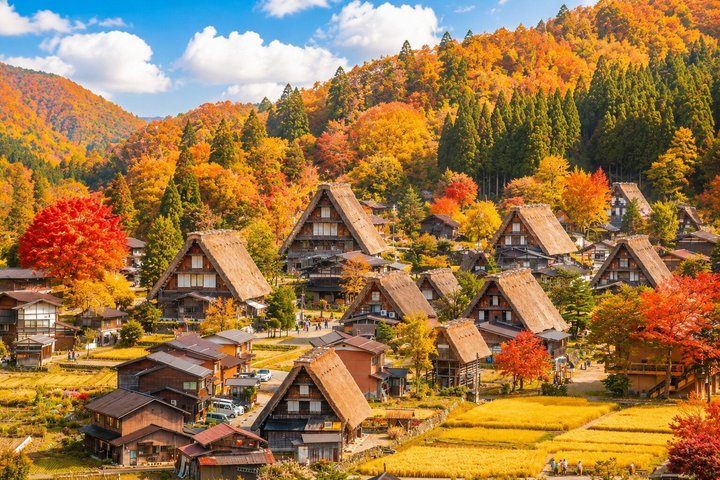 Shirakawago & Takayama busstur från Nagoya w / valfri lunch