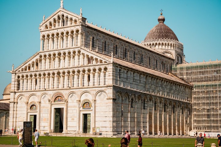 Pisa, Siena, San Gimignano met lunch en wijnproeverij bij een wijnmakerij