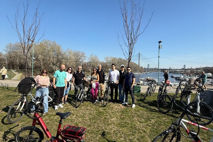 Belgrade E-Bike Tour: Power Glide!