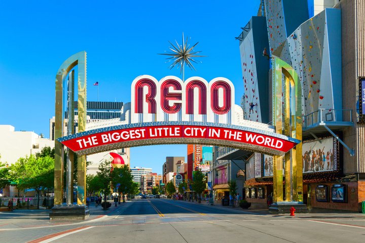 Tour Storico di Reno con Cavalli Selvatici e Punti Salienti del Centro Città