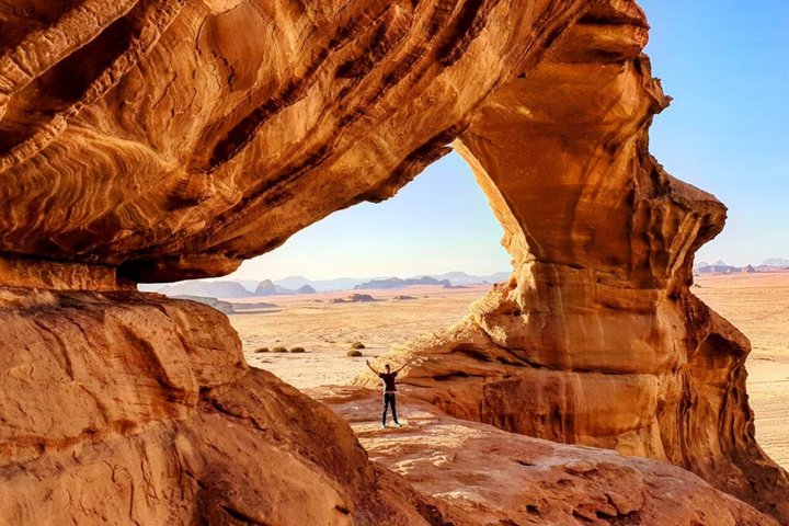 De Petra a Wadi Rum, luego de regreso a Ammán o al aeropuerto.