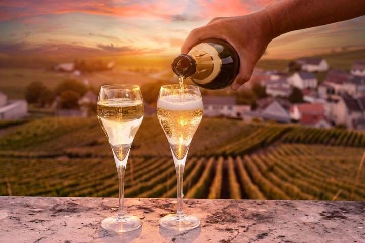 Tour de Vinos de Champagne: Guía de audio GPS autoguiada desde Reims