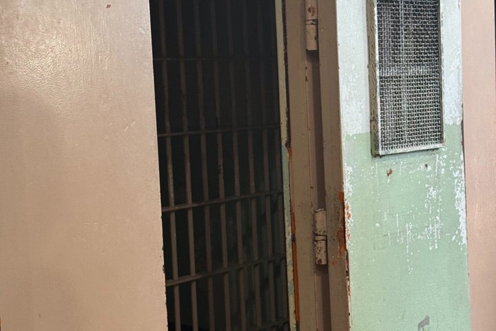 Tour interior de Alcatraz con ferry, audio gratuito y opción nocturna