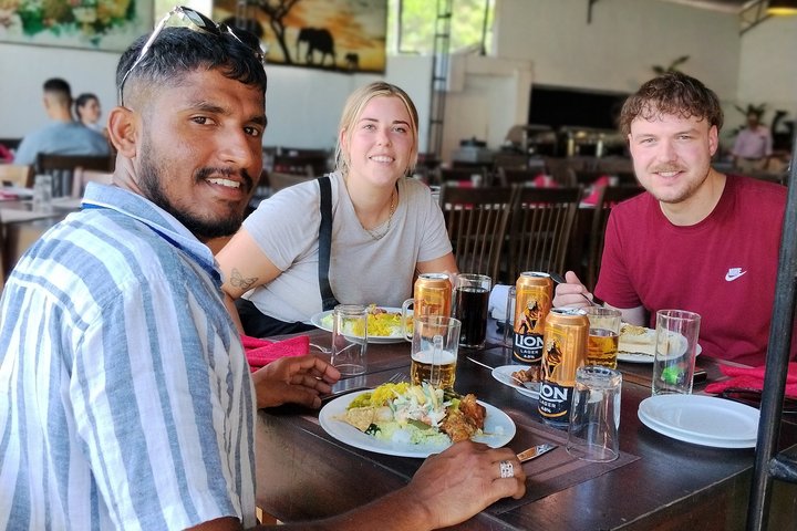 Tour Privado de Patrimônio de Anuradhapura - Tudo Incluído