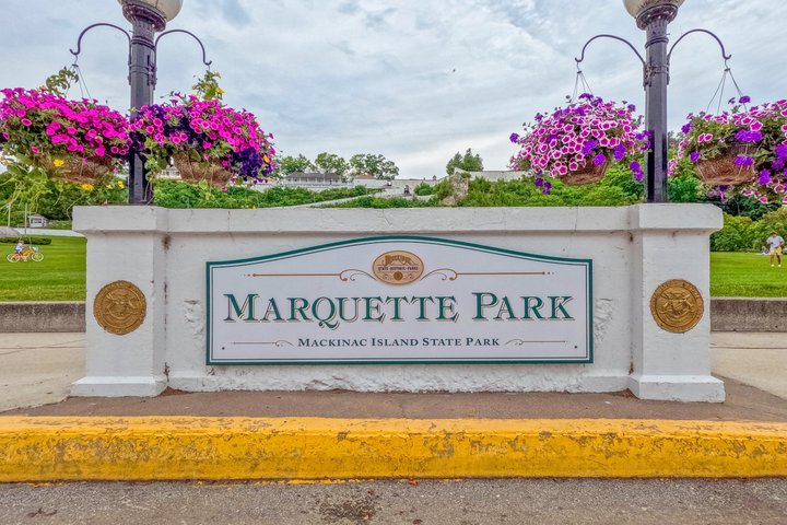 Malerische Mackinac Island: Eine selbstgeführte Fahrrad-Audiotour