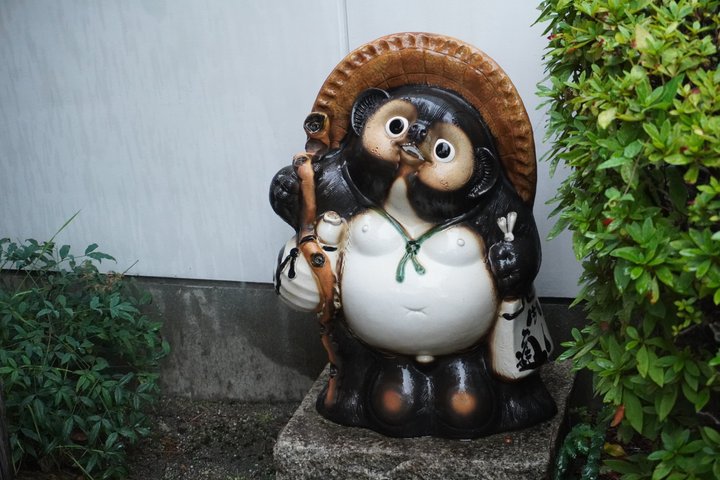 Kobe Sake Tour med Ekspert Guide: 3 + Bryggeri, Tastings Inkludert