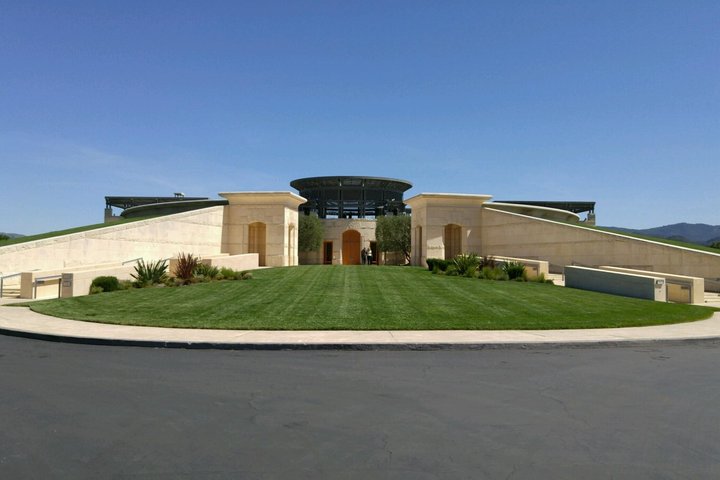 6 hour Luxury Sedan / SUV Private Wine Tour Napa or Sonoma Valley