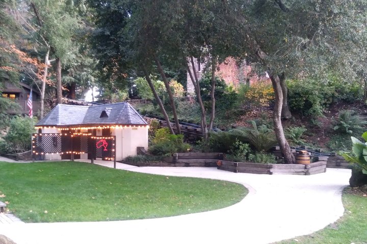 6 hour Luxury Sedan / SUV Private Wine Tour Napa or Sonoma Valley