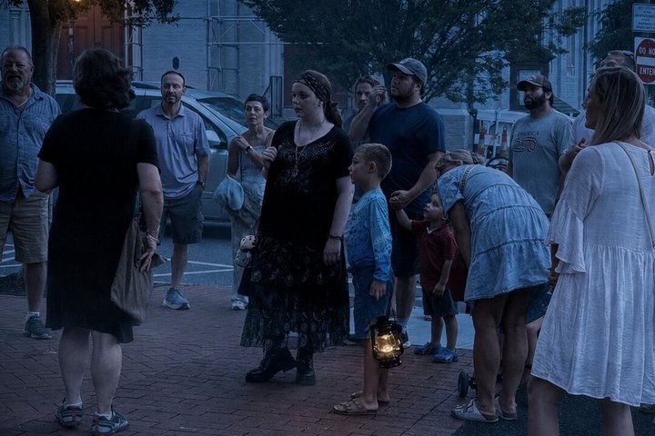 Visite fantôme d'Halloween à Fredericksburg avec accès maçonnique exclusif