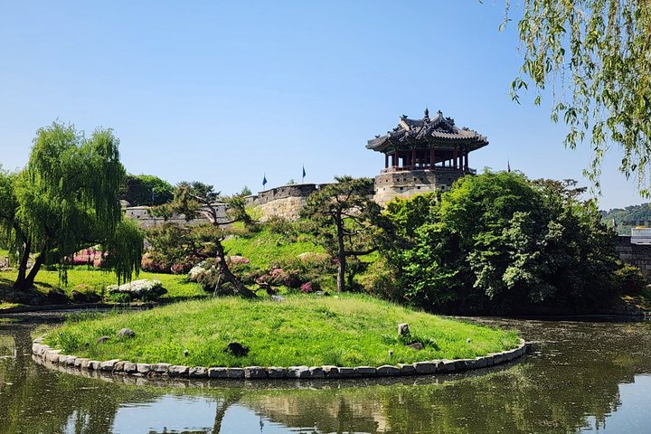 Hwaseong Fortress/Folk Village/Palace/Starfield Tour from Seoul
