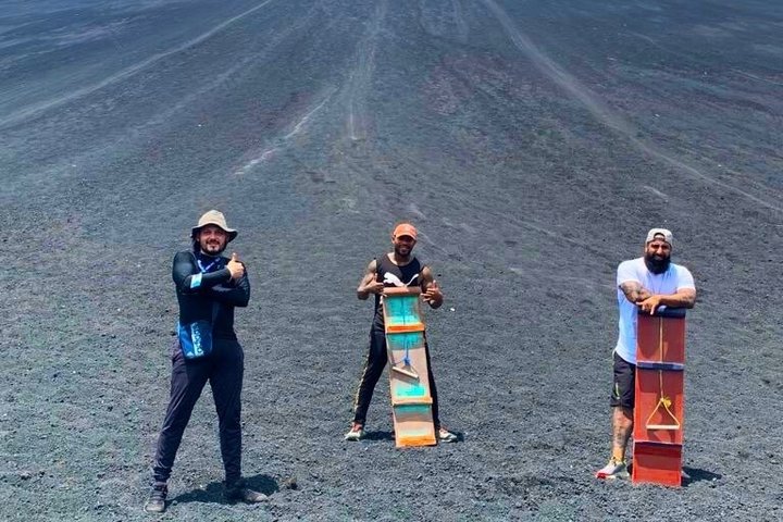 Cerro Negro Volcano and Leon City VIP experience