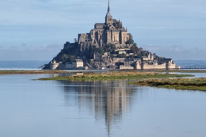 Een begeleide wandeltocht van 2 uur door het dorp Mont Saint Michel.