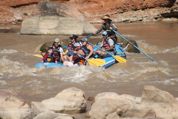 Moab Rivertrippers Escursione di rafting di mezza giornata sul fiume Colorado ~ DIVERTIMENTO!