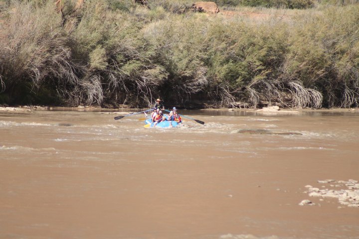 Moab Rivertrippers Escursione di rafting di mezza giornata sul fiume Colorado ~ DIVERTIMENTO!
