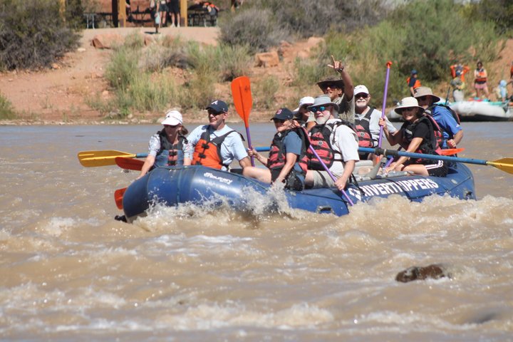 Moab Rivertrippers Escursione di rafting di mezza giornata sul fiume Colorado ~ DIVERTIMENTO!