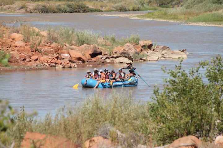 Moab Rivertrippers Escursione di rafting di mezza giornata sul fiume Colorado ~ DIVERTIMENTO!