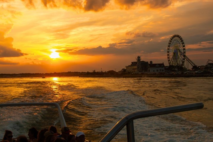 1 Uur Zonsondergang en OC Havencruise in Ocean City MD