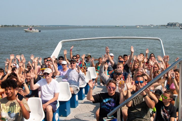 45-minütige Sea Rocket Speed Boat & Dolphin Cruise in Ocean City MD