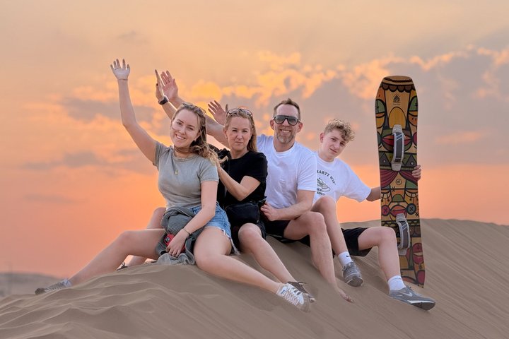 Safari dans le désert Abu Dhabi avec quad, dîner barbecue et balade à dos de chameau