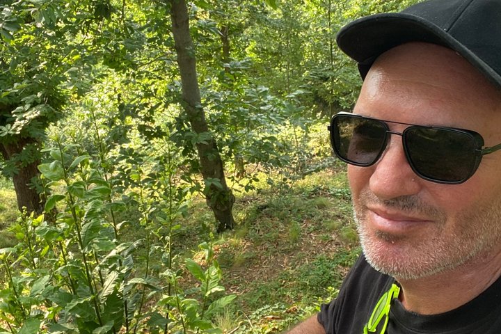 Kastanienernte in der Natur mit Korb & lokaler Food-Verkostung