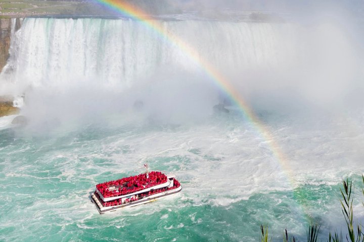 Niagara Falls Canada Day Tour fra Toronto + båttur alternativ