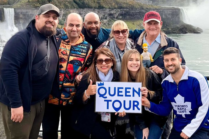 Niagara Falls Canada Day Tour fra Toronto + båttur alternativ