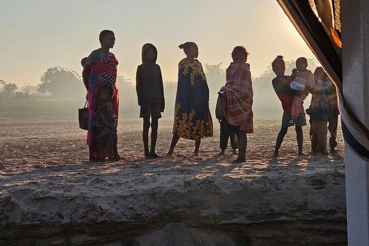 Morondava Tour : 3-dagars till Tsingy of Bemaraha & Baobab avenue
